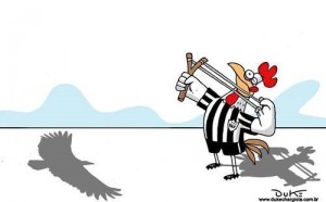 mirando o urubu 300x186 - Atl&eacute;tico x Flamengo - Pelos motivos certos