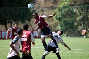 jairo Campos 300x199 - Um jogo contra a aceita&ccedil;&atilde;o