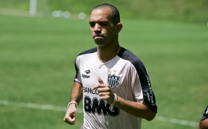 tardelli recuperando 300x187 - Um jogo contra a aceita&ccedil;&atilde;o
