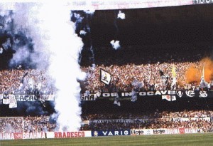 torcida dinamite 300x205 - Pedras pelo caminho