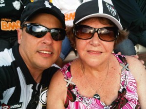 IMG00222 20101030 1751 300x225 - Galo em fam&iacute;lia - O GALO e os homens da minha vida.