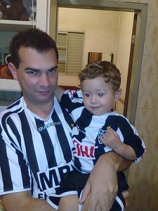 Paulo Gabriel 2 225x300 - Galo em fam&iacute;lia - O GALO e os homens da minha vida.