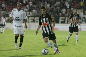 berola x corinthians 300x200 - Atl&eacute;tico x Palmeiras - O sonho continua