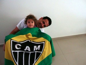 gordo e filha 300x225 - Galo em fam&iacute;lia - O GALO e os homens da minha vida.