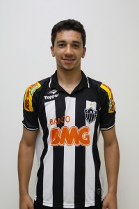 renan oliveira oficial 200x300 - Vivendo o milagre