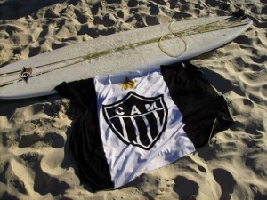 surf galo 300x225 - Reprise de um desastre