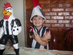 afilhado lucas 300x225 - Galo em Fam&iacute;lia - Relatos