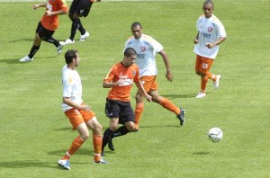 evandro jogo treino 300x198 - Retrospectiva 2010 - Maio