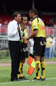 luxa bndeira 197x300 - Retrospectiva 2010 - Fevereiro