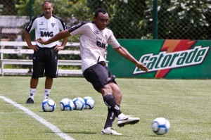 obinabomba 300x199 - Retrospectiva 2010 - Dezembro