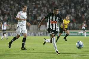 serginho correndo1 300x200 - Retrospectiva 2010 - Outubro