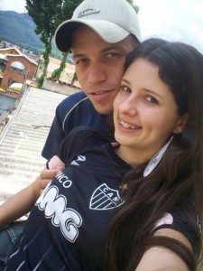 100 7088 225x300 - Galo em Fam&iacute;lia - Cidade do Galo