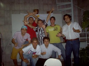 155046 167966423224219 100000325876558 407307 7223394 n 300x225 - Galo em fam&iacute;lia - At&eacute; crian&ccedil;a sabe