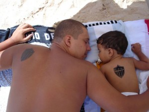 163010 1648838433355 1608792178 1448768 3211881 n 300x225 - Galo em Fam&iacute;lia - Cidade do Galo