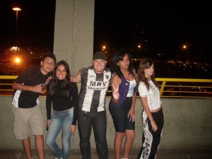 225803322 300x225 - Galo em Fam&iacute;lia - Cidade do Galo
