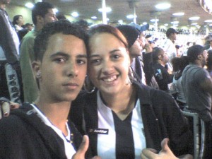 DSC00168 300x225 - Galo em fam&iacute;lia - At&eacute; crian&ccedil;a sabe