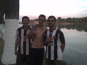 Imag007 300x225 - Galo em Fam&iacute;lia - Cidade do Galo