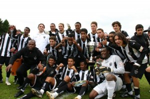 base do Galo 300x199 - O futuro &eacute; agora