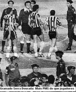 right fdp 247x300 - Atl&eacute;tico - Sonhos destru&iacute;dos