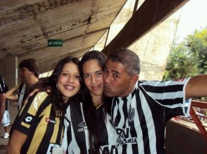 1 300x223 - Galo em Fam&iacute;lia - Tardelli e Renan visitam Arthur