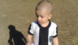 723 10689 16931 300x175 - Galo em Fam&iacute;lia - Arthur