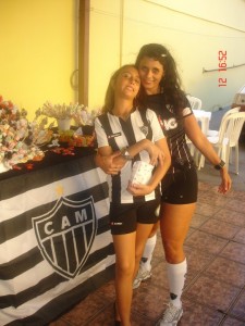181501 189028087784680 100000324697940 529217 231299 n 225x300 - Galo em Fam&iacute;lia - Onde est&aacute; meu &iacute;dolo (Everton)