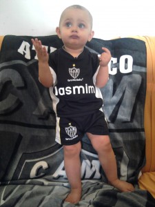Foto0090 225x300 - Galo em Fam&iacute;lia - Onde est&aacute; meu &iacute;dolo (Everton)