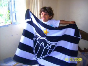 189942 199306063426225 100000404996721 593038 6196448 n 300x225 - Galo em Fam&iacute;lia - Que d&oacute;