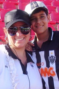 224299 209360045754263 100000408073235 718831 2987758 n 199x300 - Galo em Fam&iacute;lia - Paz