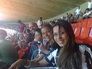 28022009140 300x225 - Galo em Fam&iacute;lia - Que d&oacute;