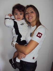 DSC00785 225x300 - Galo em Fam&iacute;lia - Galo Doido visita hospital da Baleia