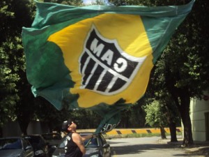 248963 216189198400056 100000269327354 825573 6771077 n 300x225 - Expresso campe&atilde;o