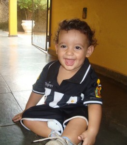197259 208038652540241 100000023226572 844286 4688817 n 263x300 - Galo em Fam&iacute;lia - Galo Doido visita lar dos idosos