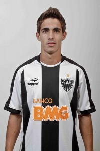 berola bruno cantini 199x300 - Resultado da enquete - Chance aos reservas