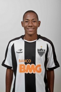 leleu bruno cantini 199x300 - Resultado da enquete - Chance aos reservas