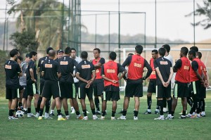 time reunido 300x199 - O caminho de cada um &ndash; Faltam 08