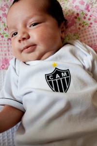 164315 1593629194241 1041256126 31309293 6139365 n 200x300 - Galo em Fam&iacute;lia - Yeah Yeah