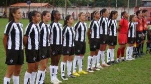 374326 240362599360731 100001609791497 692148 1681196661 n 300x168 - Estrelas campe&atilde;s