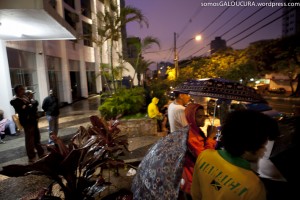 ingressofila 2 300x200 - Tv Re'Torcida - Madrugada na fila de ingressos