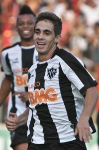 berolation bruno cantini 199x300 - N&uacute;meros na Mira - Artilheiros da temporada