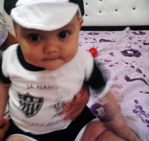 262025 10150212751421466 539586465 7582636 2926906 n 300x284 - Galo em Fam&iacute;lia - Para sempre, 71