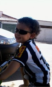 394318 340955682581870 100000023226572 1373645 184914334 n 181x300 - Galo em Fam&iacute;lia - Para sempre, 71