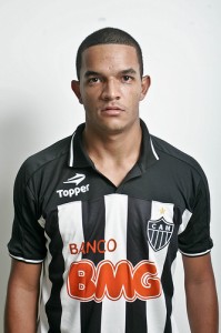 jheimy oficial 199x300 - Jheimy e Rafael Cruz prorrogam contrato