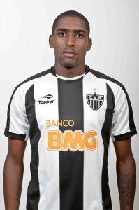 obina bruno cantini 199x300 - Jonatas Obina &eacute; emprestado ao Ipatinga