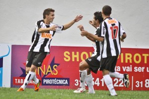 comemora berola bruno cantini 300x199 - N&atilde;o se iludam com a &ldquo;invencibilidade&rdquo;