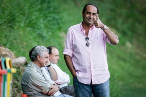 presidente joinha bruno cantini 300x199 - A nascente do erro