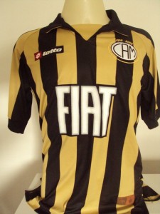 188202 1677816924370 1805931162 1157629 3855668 n 225x300 - Resultado da enquete - A camisa ideal