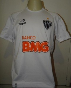 419207 343176485723423 100000932234006 944361 352745777 n 241x300 - Resultado da enquete - A camisa ideal