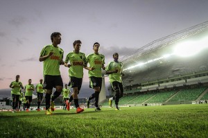 conhecendo o indepa bruno cantini 300x199 - Di&aacute;rio do torcedor - Cad&ecirc; a Ra&ccedil;a?