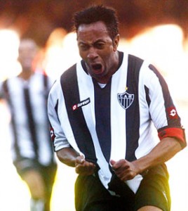 1233918 0349 it2 268x300 - Aniversariante do dia - Junior